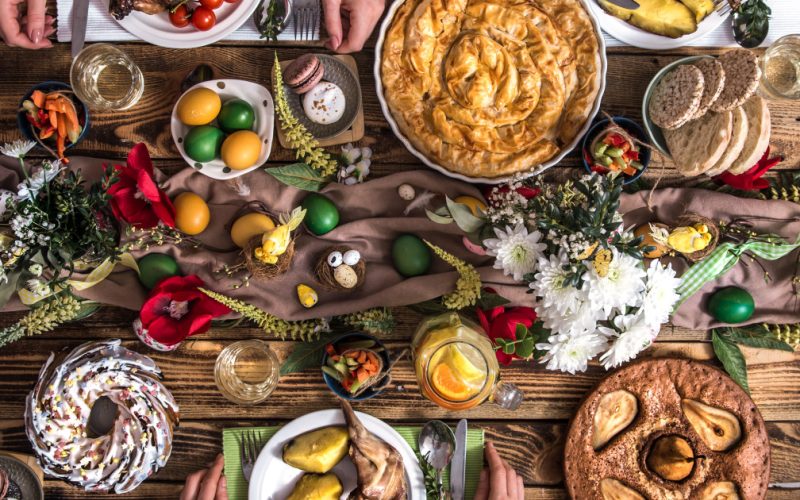 După perioada de post, organismul se confruntă cu o provocare majoră: tendința de a compensa restricțiile alimentare