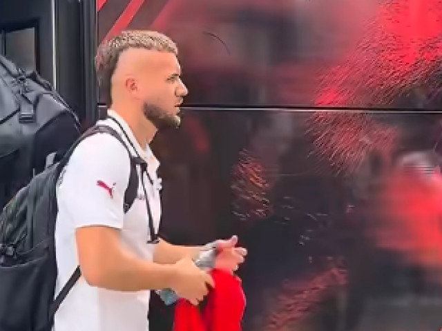 Pușcaș, debut remarcabil după transferul la Dinamo, la un pas de gol