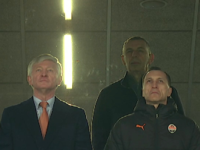 Imaginile surprinse la priveghiul lui MIRCEA Lucescu, eveniment ce a avut loc cu ani în urmă, au dezvăluit o prezență remarcabilă: cea a lui RINAT AKHMETOV, considerat unul dintre cei mai bogați oameni din Ucraina