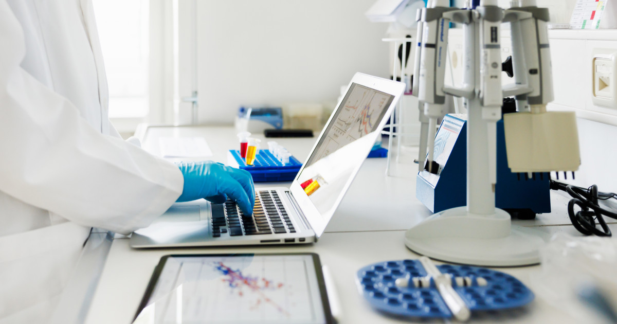 Plasture inteligent anti-cancer: O nouă speranță în lupta cu melanomul