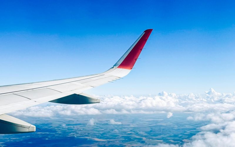 Români, Paște cu bugete reduse: Rezervările de vacanțe au explodat cu 64%