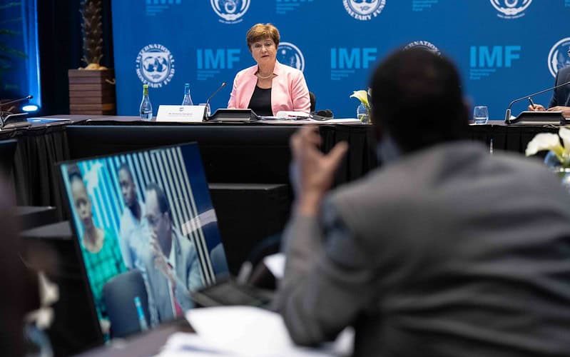 Șefa Fondului Monetar Internațional (FMI), Kristalina Georgieva, a anunțat joi că instituția se pregătește pentru o creștere a cererilor de sprijin financiar, estimând un interval între 20 și 50 de miliarde de dolari, ca urmare a impactului indirect al războiului din Orientul Mijlociu