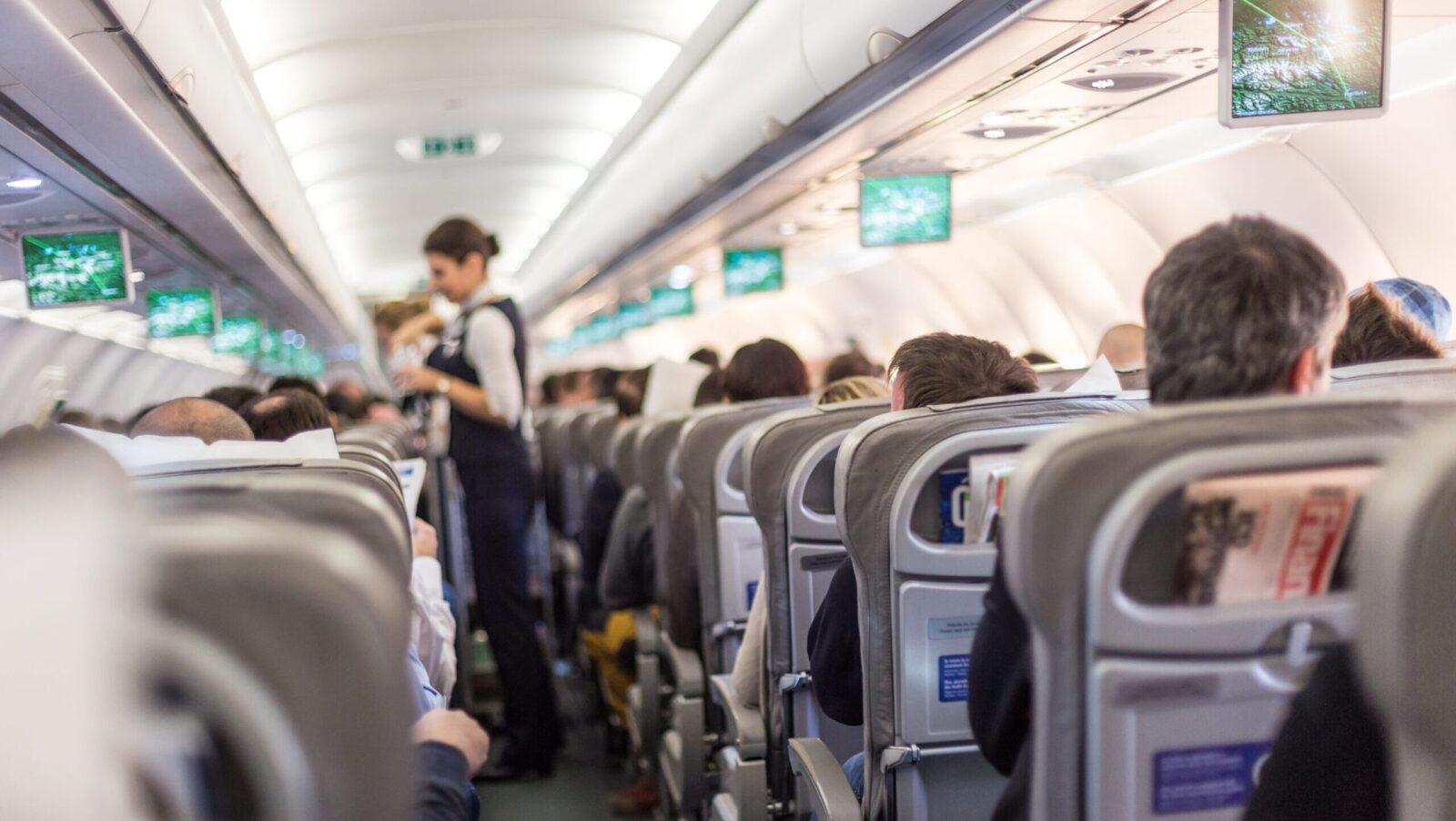 Prețul la combustibilul pentru aviație a explodat după atacuri Sectorul aviatic global se confruntă cu o criză majoră, după ce prețul combustibilului pentru aviație a crescut cu 95%