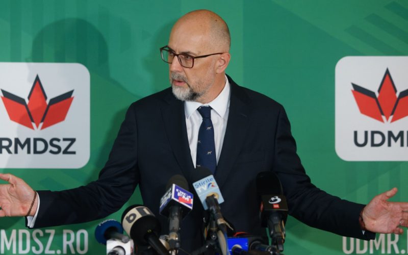 Kelemen Hunor, felicitări pentru Tisza și Magyar după victoria din Ungaria 2026