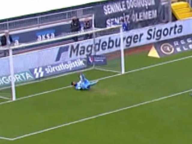 Portar de geniu în Turcia: Gol de senzație direct din poartă