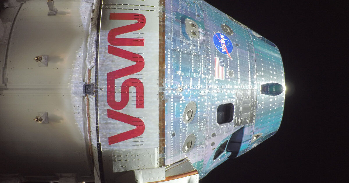 NASA, după Artemis 2: SpaceX și Blue Origin, noile curse spre Lună