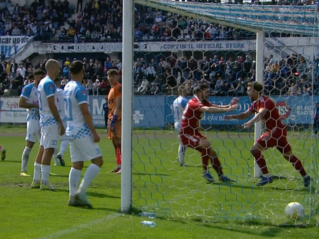 Sepsi dă lovitura la hunedoara: Corvinul, învinsă chiar acasă