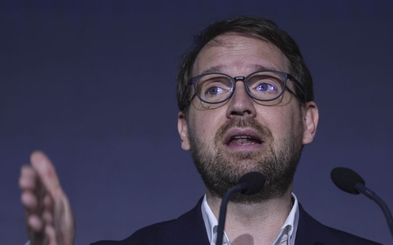 Fritz: Alegeri anticipate, singura șansă să schimbăm matematica din Parlament