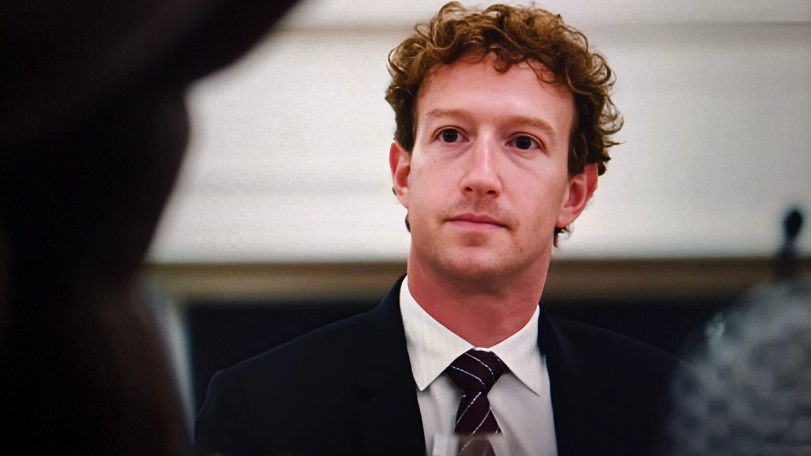 Şeful META, clonă digitală cu AI: Ce pregătește Mark Zuckerberg