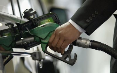 Motorina și benzina s-au scumpit, din nou: cât costă un litru de carburant luni