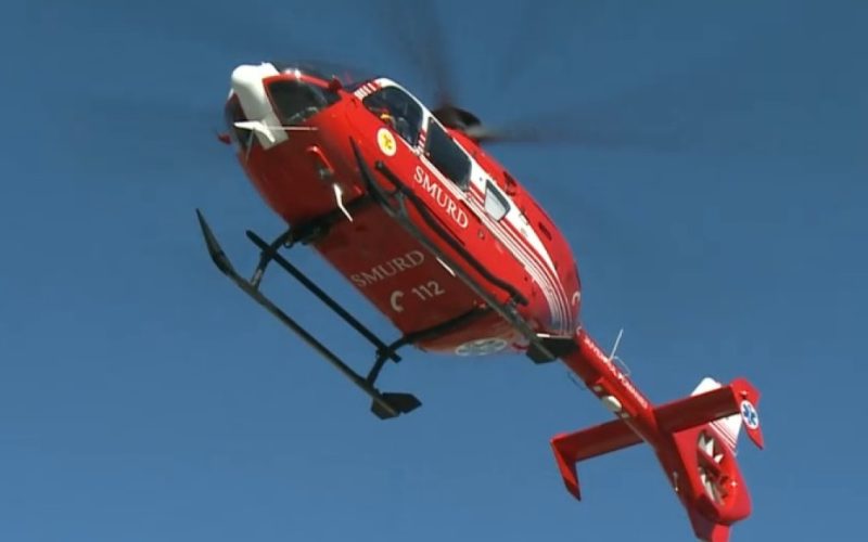 Bărbat prins sub un mal de pământ la Galați: Elicopter SMURD, victima inconștientă