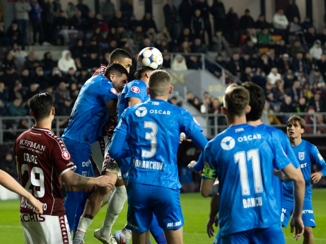 Craiova – Rapid, duel de foc în Bănie la ora 21:00. Oltenii, șansă la egal cu „U” Cluj!
