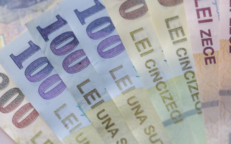 Salariul mediu net, în creștere: Câți bani au primit românii în februarie