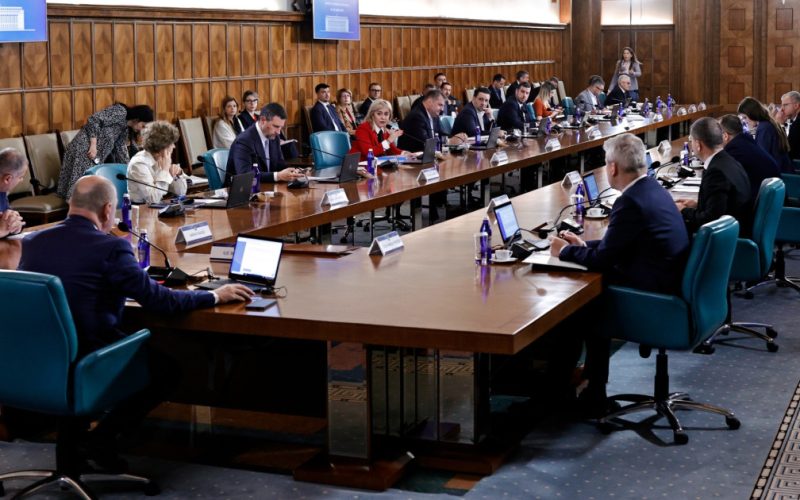 Bolojan, despre ședința de guvern: Purtătoarea de cuvânt, cu un răspuns „absolut cordial”