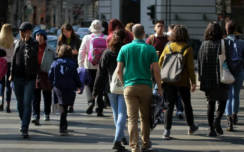 Codul Muncii 2026: Românii lucrează de Paște, angajatorii, obligați!