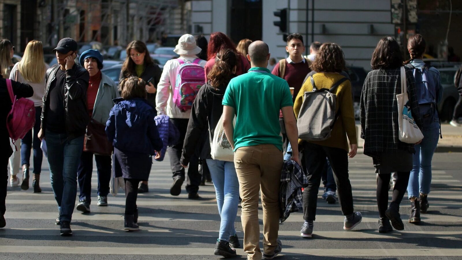 Codul Muncii 2026: Românii lucrează de Paște, angajatorii, obligați!
