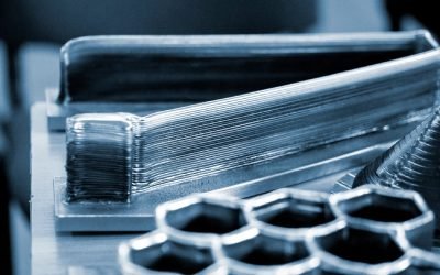 Model realizat pe o imprimantă 3D din metal. Obiect creat pe o imprimantă 3D prin topirea unui fir metalic.