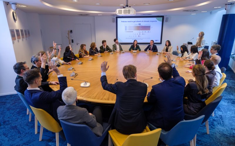 Comisia Europeană, nou plan de ajutor pentru sectoarele lovite de criza din Orientul Mijlociu