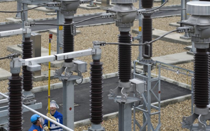 Cabinetul propune măsuri dure pentru racordarea la rețeaua electrică