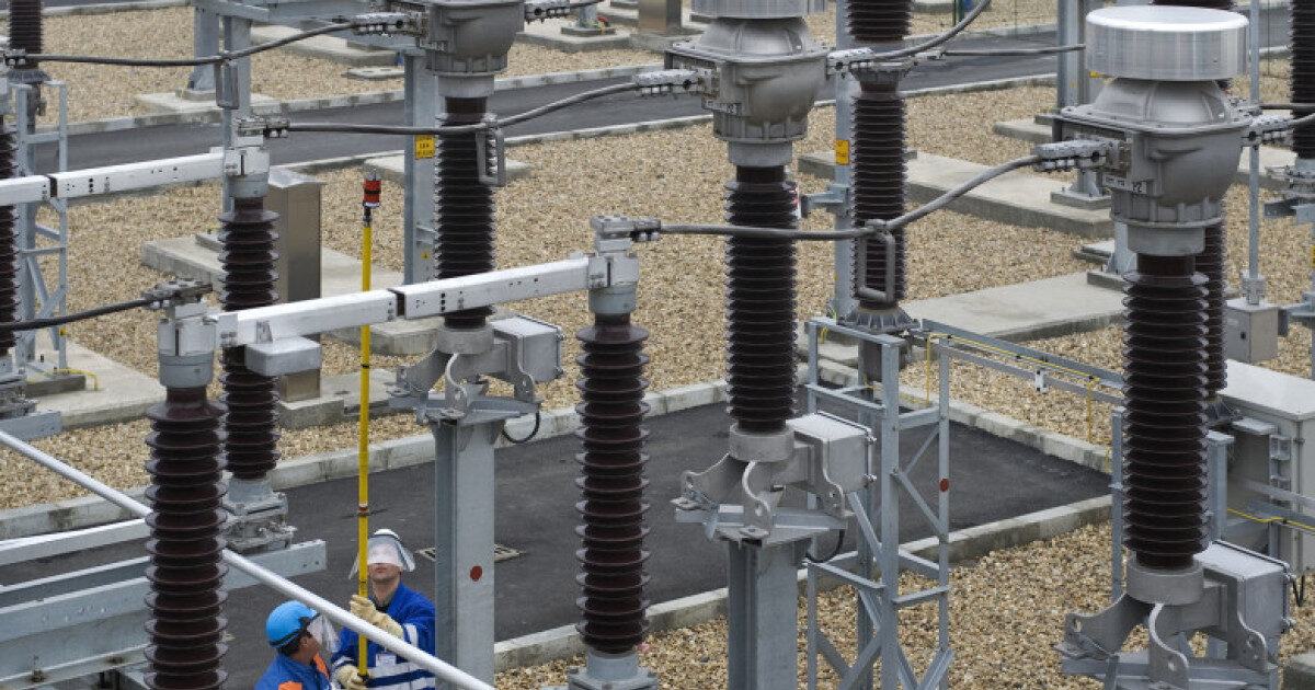 Cabinetul propune măsuri dure pentru racordarea la rețeaua electrică