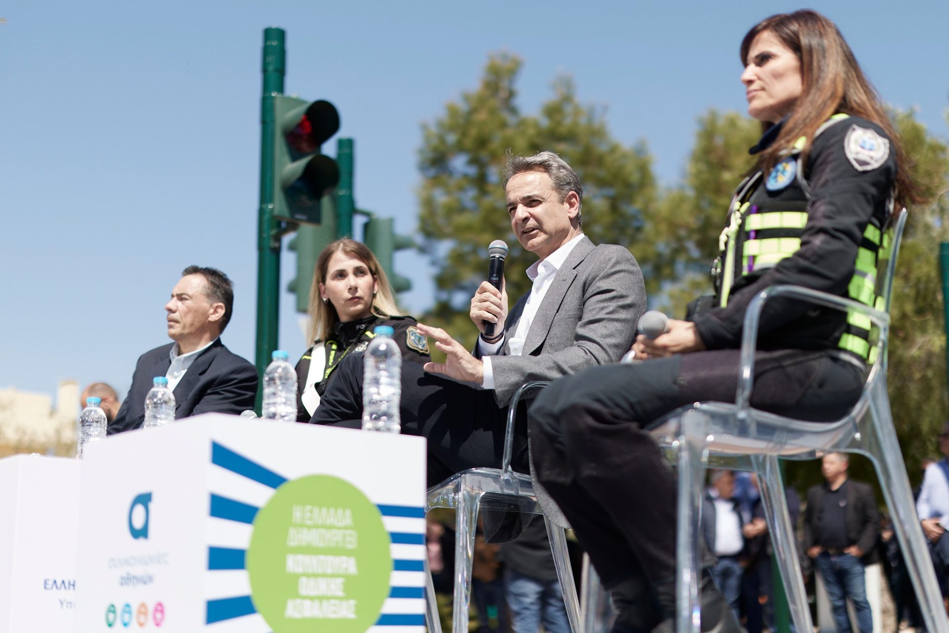 Grecia: Camerele rutiere vor fi pornite curând. Premierul promite lege fermă