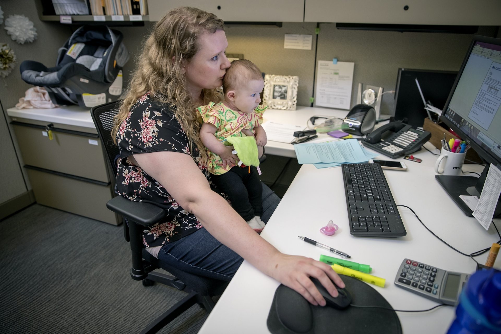 Revenire la muncă după creștere copil: Ce trebuie să faci cu 30 de zile înainte?