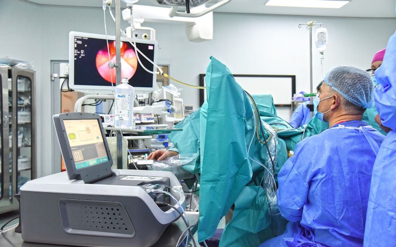 Bărbat vindecat de probleme urinare fără bisturiu