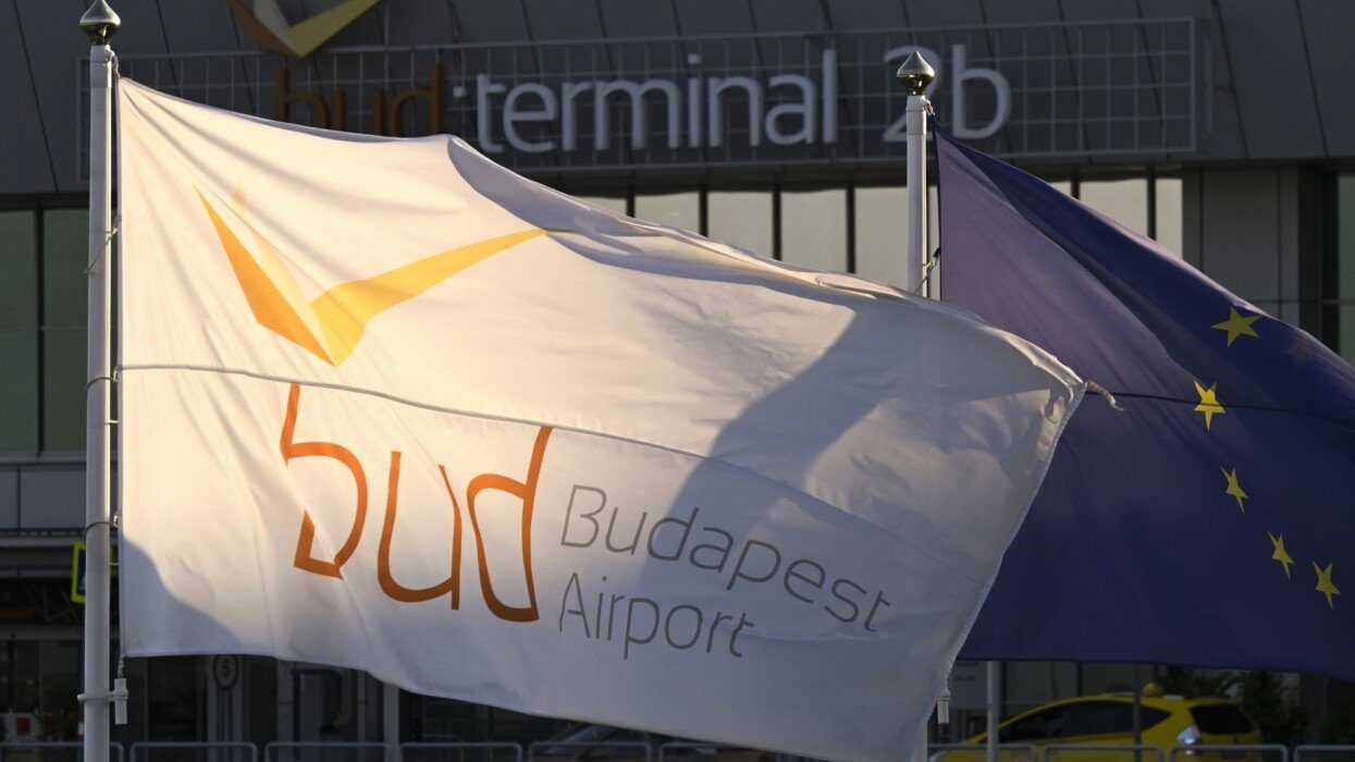 Budapest, 2024. június 6.A Budapest Liszt Ferenc Nemzetközi Repülőtér 2-es terminálja 2024. június 6-án. Ezen a napon aláírásra került a repülőteret üzemeltető Budapest Airport Zrt. adás-vételi szerződése, így közel 20 év után ú