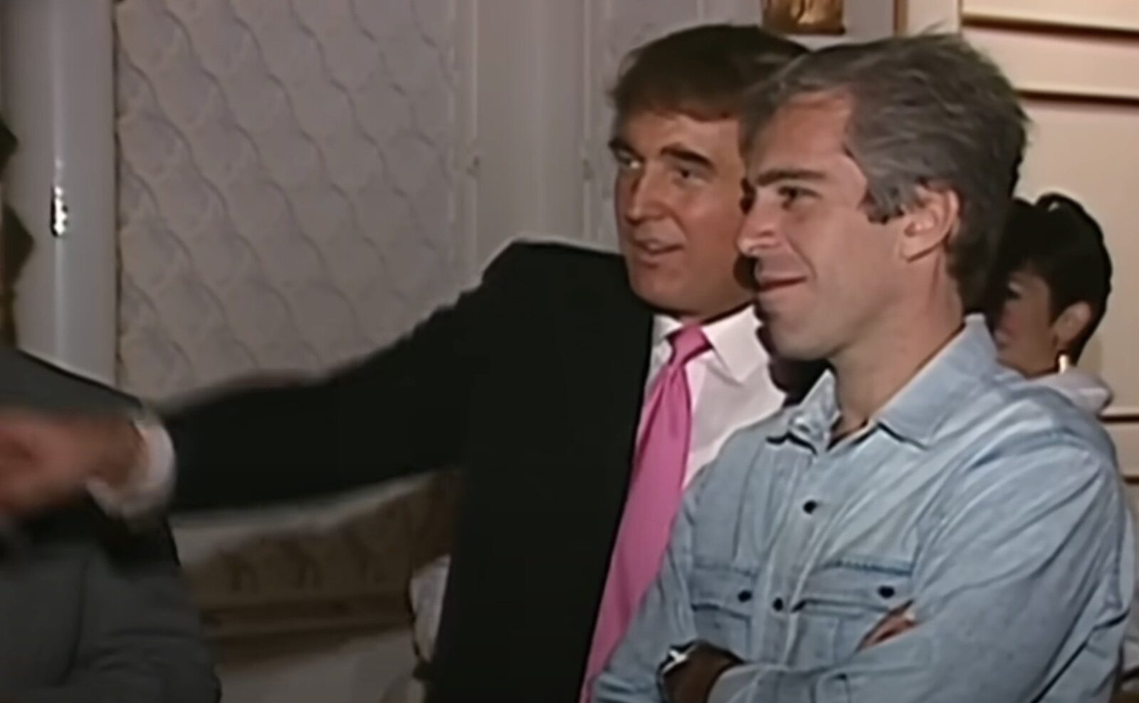 Prima Doamnă a SUA, Melania Trump, respinge categoric orice legătură cu Jeffrey Epstein și neagă cunoștințele despre activitățile sale ilegale, calificând acuzațiile drept „calomnii”
