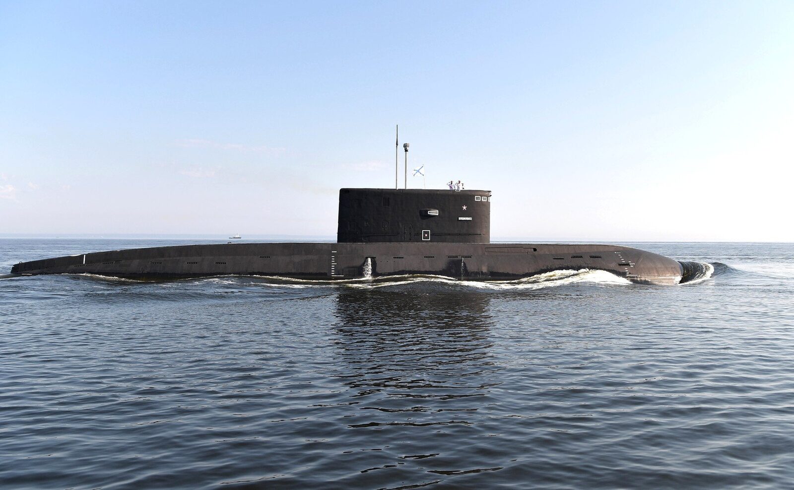 Armata britanică și cea norvegiană au efectuat o operațiune militară de amploare în Atlanticul de Nord, având ca scop descurajarea submarinelor rusești suspectate de activități considerabile