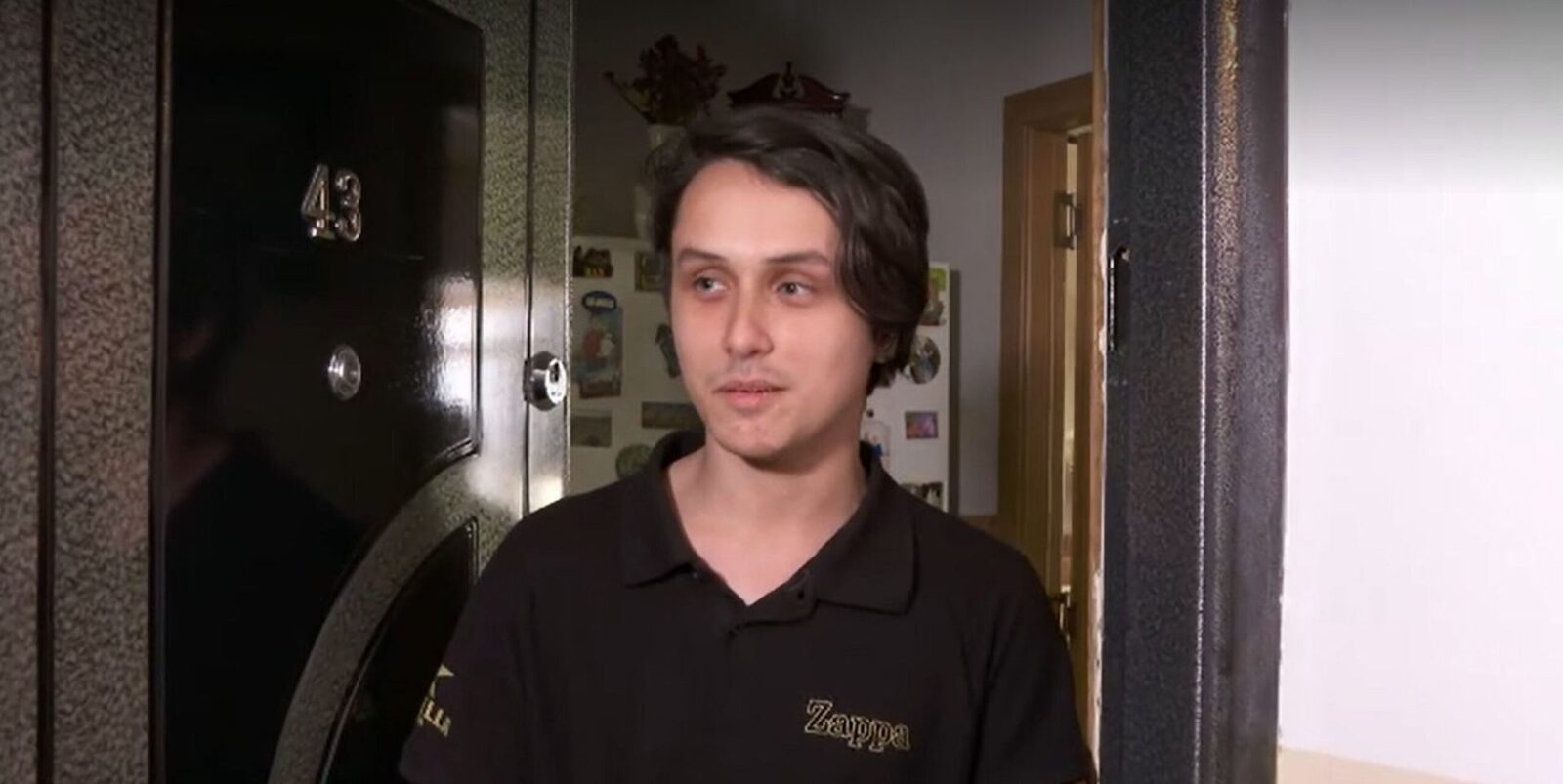 Pasionat de chimie, tânărul ajunge la arest: Ce a găsit poliția în laborator