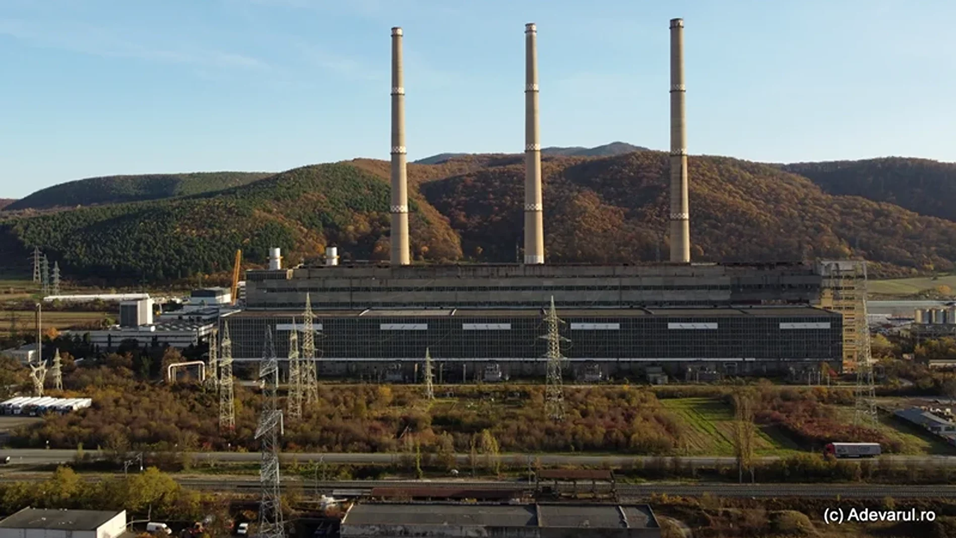 Mintia intră în era energiei: Când pornesc turbinele gigantice din România