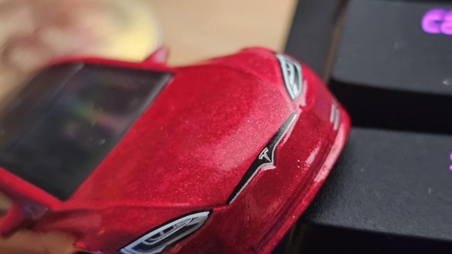 Tesla, probleme cu camera de marșarier: Ce se întâmplă și cum rezolvi