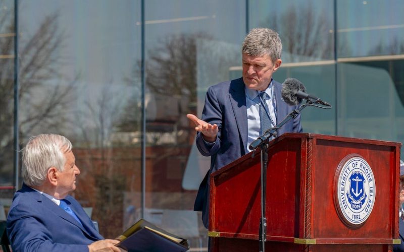 Intersection of humanities and quantum physics discussed during URI’s World Quantum Day – Rhody Today