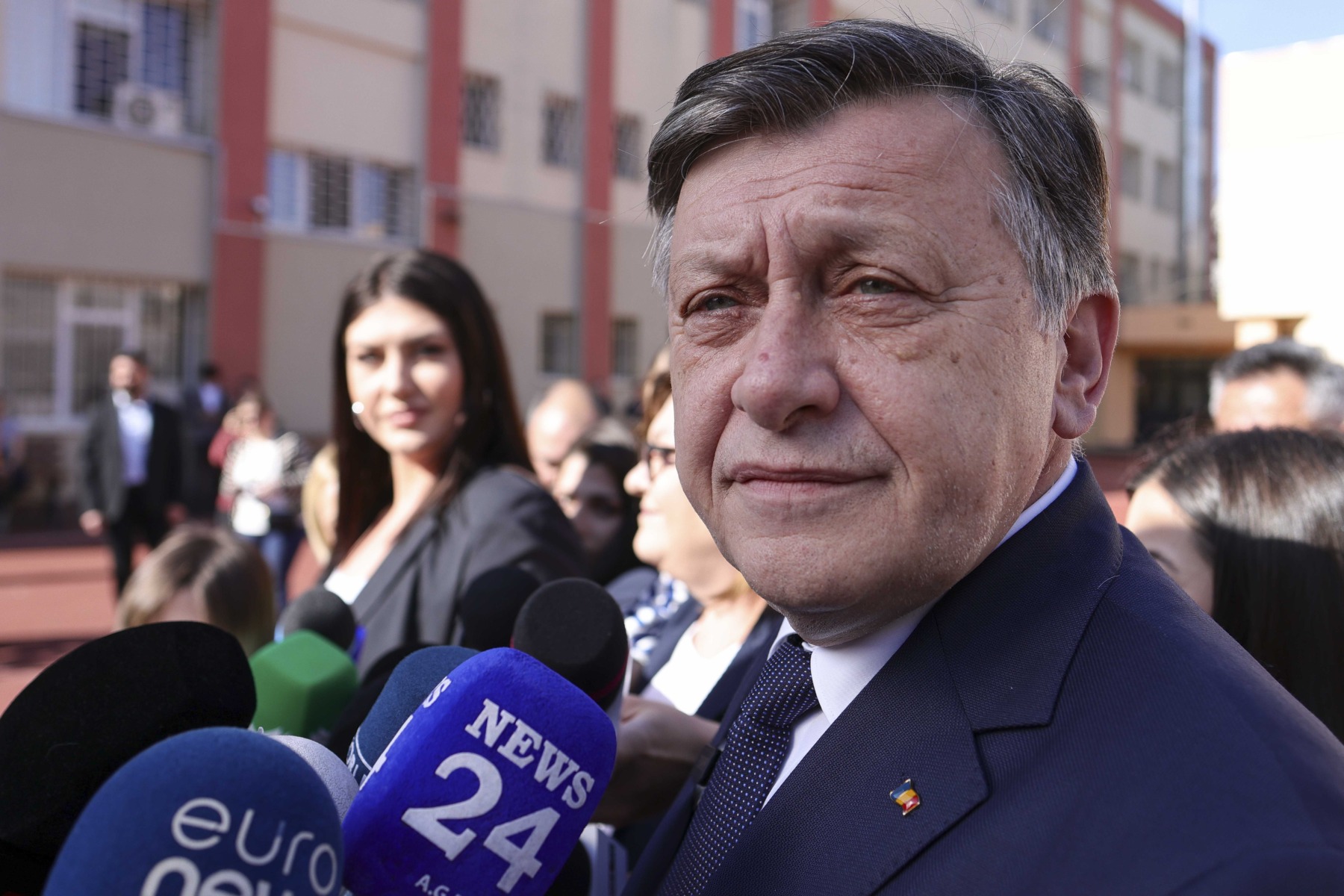 Antonescu, după „sceneta” ponta-dan-coldea: „liberalii, în jocuri murdare”