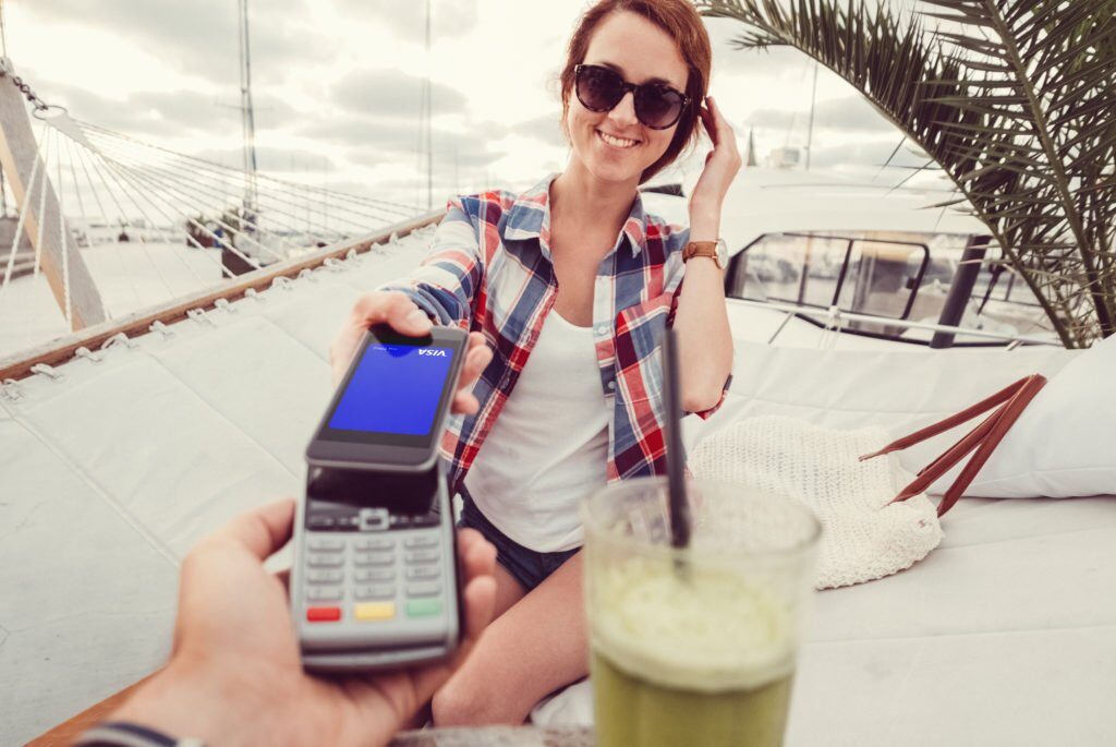 VISA lansează o soluție inovatoare pentru comerțul bazat pe inteligența artificială, deschizând noi oportunități pentru afaceri la nivel global VISA a anunțat lansarea Intelligent Commerce Connect, o nouă soluție menită să faciliteze conectarea afacerilor la comerțul alimentat de inteligența artificială (AI)
