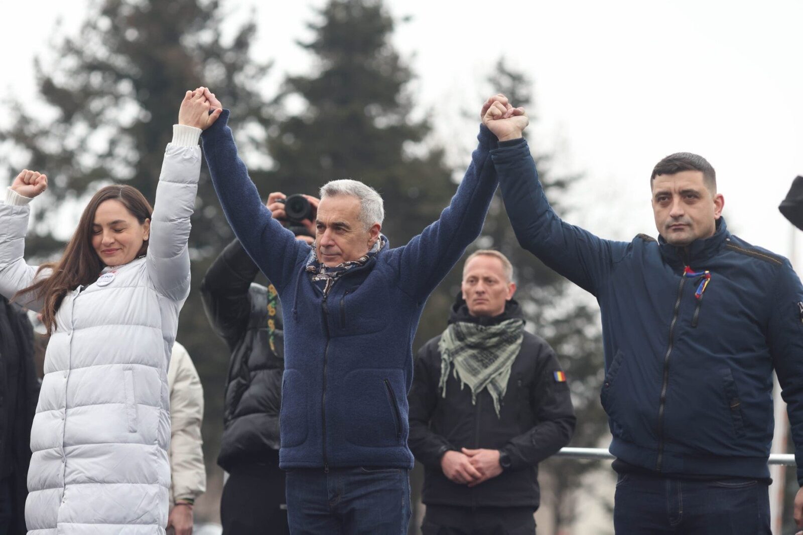 Campanie masivă de dezinformare pro-George Simion și Călin Georgescu în diaspora, dezvăluie un think-tank britanic