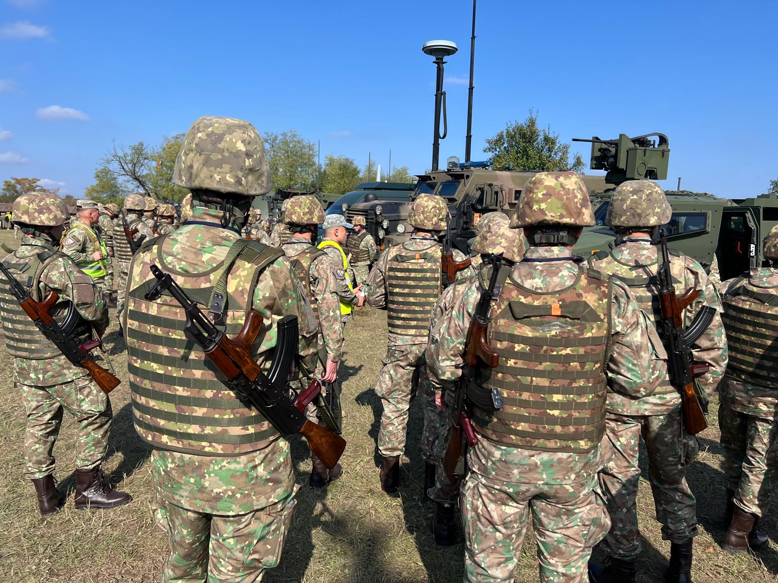 Alba: Rezerviști chemați la antrenamente militare, în perioada 11-15 mai, anunță MApN