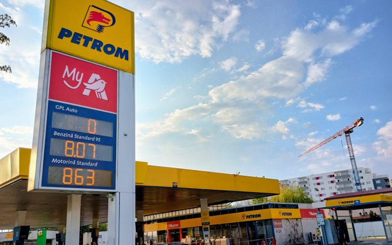 Prețurile la carburanți, minime de la Războiul din Iran: De ce NU e totul roz