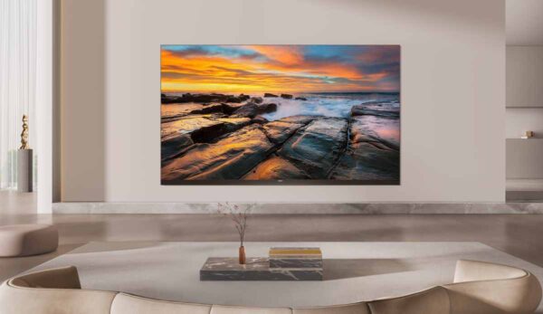 TCL X11L SQD-Mini LED, televizorul super-premium, ajunge în Europa