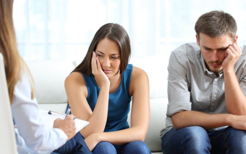 Părinții copiilor cu autism, sprijin psihologic GRATUIT. Legea, votată