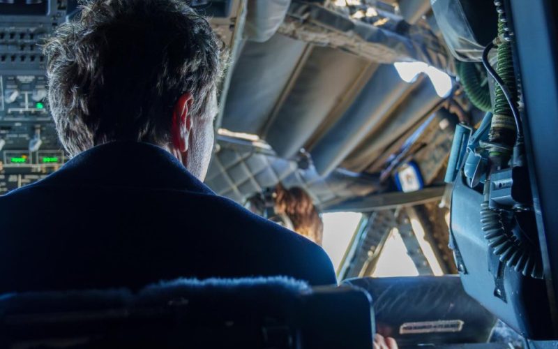 Avionul Spartan, modernizat cu bani publici: Nicușor Dan, zboruri externe