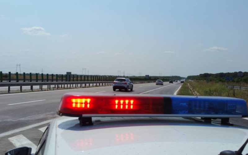 Șofer, viteză HALUCINANTĂ pe A1: 224 km/h! Ce amendă și permis pierdut