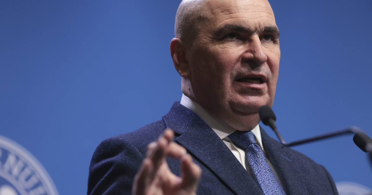 Bolojan: Decizii greșite în pandemie, eșalonare Pfizer. Acuzații dure