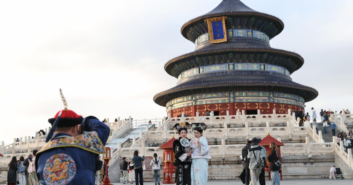 Crema de hemoroizi, ofrandă bizară pentru strămoșii chinezi