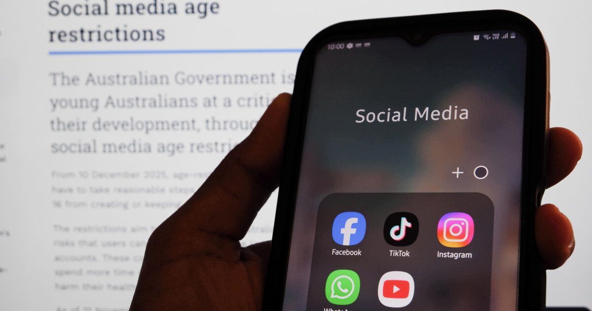 În Grecia, accesul copiilor sub 15 ani la rețelele de socializare va fi interzis începând cu data de 1 ianuarie 2027, conform unei decizii anunțate de premierul Kyriakos Mitsotakis