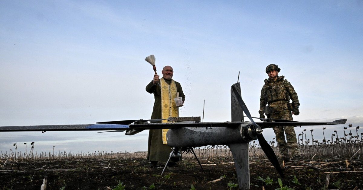 Ucraina: Rusia, 469 de încălcări ale armistițiului de Paște, „foc la foc”