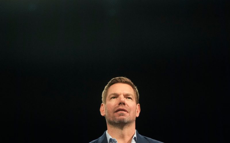 Swalwell, afectat de acuzații grave, renunță la cursa pentru California