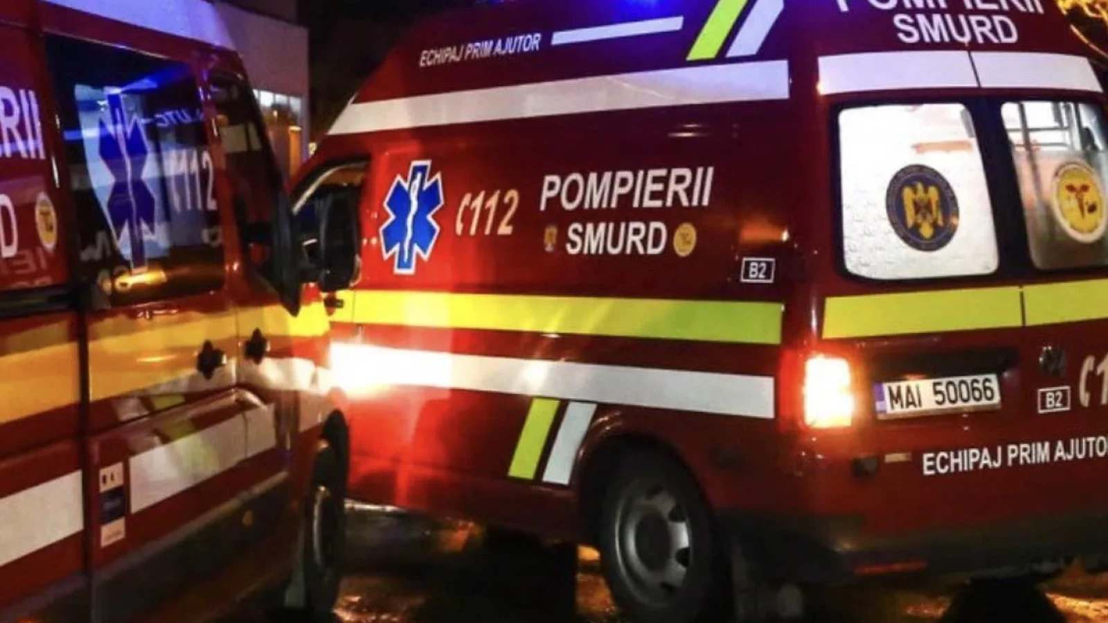 Un om al străzii a fost salvat de pompieri dintr-un incendiu izbucnit într-un adăpost improvizat din Râmnicu Vâlcea, după cum au anunțat autoritățile