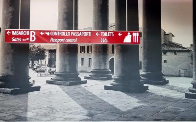 Italieni, păcăliți de nume: Avion spre Cracovia, aterizat la Craiova